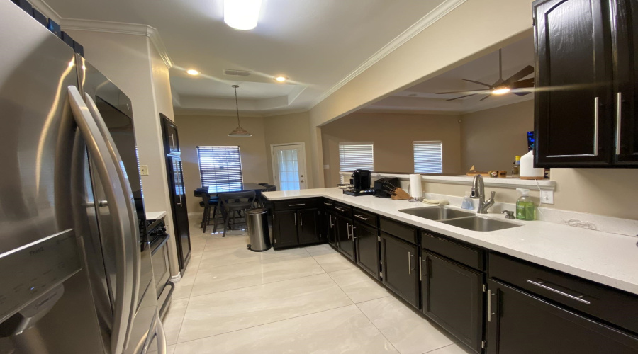 2415 Sutton Ct, LAREDO, Texas 78045, 3 Bedrooms Bedrooms, 5 Rooms Rooms,2 BathroomsBathrooms,Residential,For Sale,2415 Sutton Ct,20260145