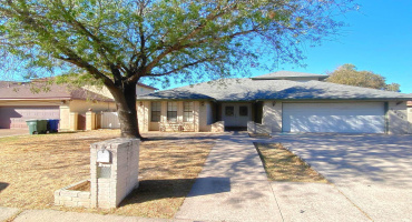 1304 Hunters View Cir, LAREDO, Texas 78045, 4 Bedrooms Bedrooms, 5 Rooms Rooms,3 BathroomsBathrooms,Residential,For Sale,1304 Hunters View Cir,20260146