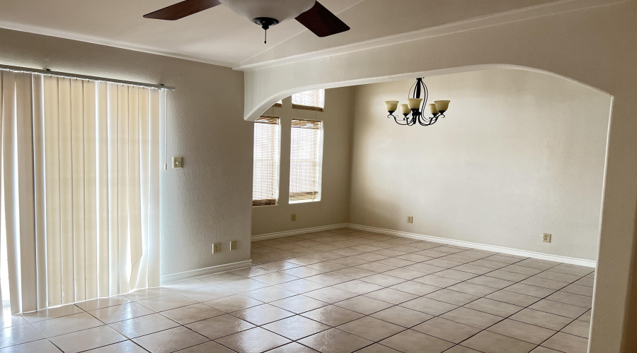 1752 Tiara Trl, LAREDO, Texas 78045, 2 Bedrooms Bedrooms, 5 Rooms Rooms,2 BathroomsBathrooms,Residential,For Rent,1752 Tiara Trl,20260147