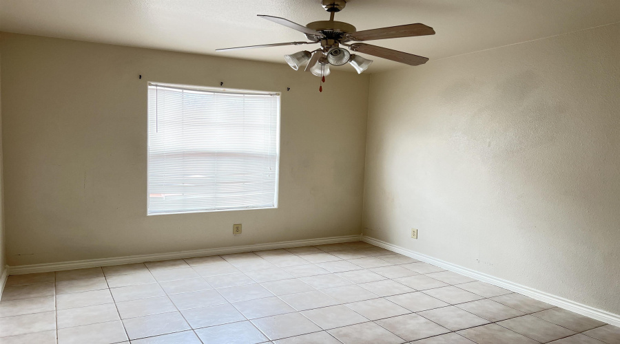 1752 Tiara Trl, LAREDO, Texas 78045, 2 Bedrooms Bedrooms, 5 Rooms Rooms,2 BathroomsBathrooms,Residential,For Rent,1752 Tiara Trl,20260147