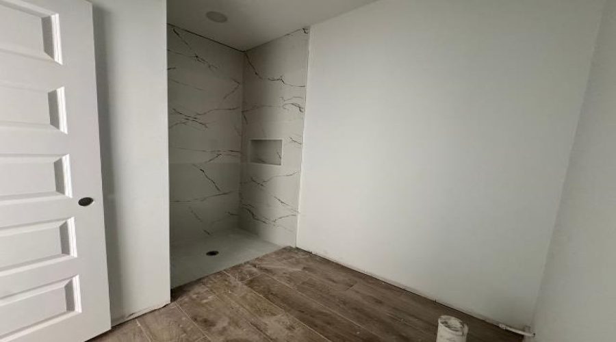 2917 Tiverton Dr, Laredo, Texas 78046, 3 Bedrooms Bedrooms, 5 Rooms Rooms,2 BathroomsBathrooms,Residential,For Sale,2917 Tiverton Dr,20260151