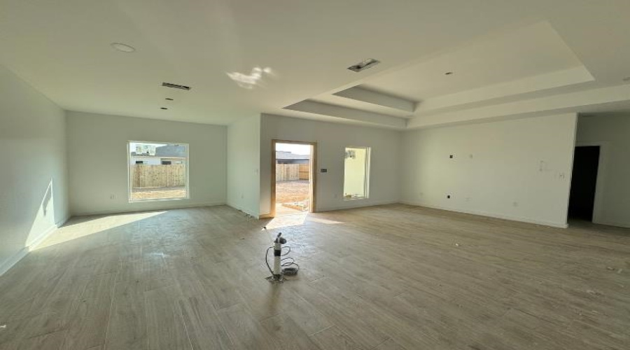 2917 Tiverton Dr, Laredo, Texas 78046, 3 Bedrooms Bedrooms, 5 Rooms Rooms,2 BathroomsBathrooms,Residential,For Sale,2917 Tiverton Dr,20260151