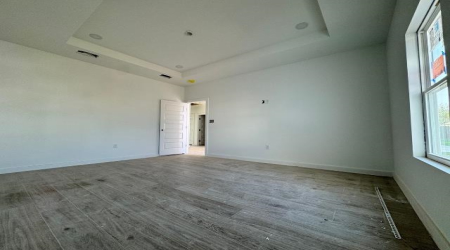 2917 Tiverton Dr, Laredo, Texas 78046, 3 Bedrooms Bedrooms, 5 Rooms Rooms,2 BathroomsBathrooms,Residential,For Sale,2917 Tiverton Dr,20260151