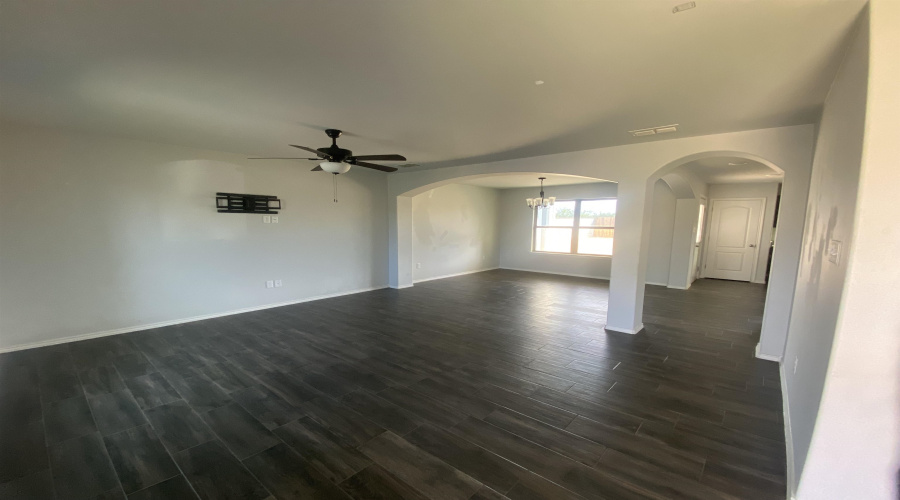 1535 Port Texas Dr., Laredo, Texas 78045, 3 Bedrooms Bedrooms, 5 Rooms Rooms,2 BathroomsBathrooms,Residential,For Rent,1535 Port Texas Dr.,20260153