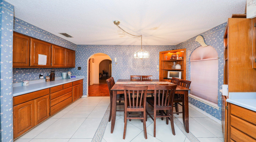 1518 Palmer Dr, Laredo, Texas 78045, 3 Bedrooms Bedrooms, 6 Rooms Rooms,3 BathroomsBathrooms,Residential,For Sale,1518 Palmer Dr,20260154