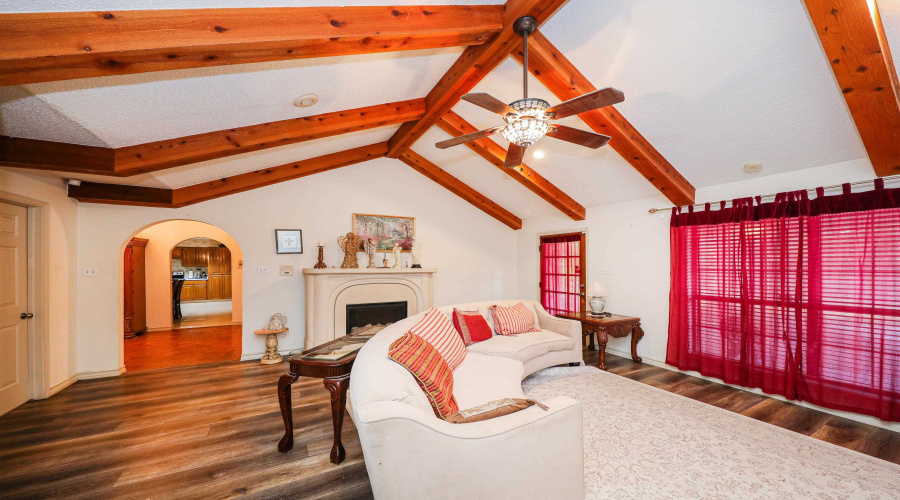 1518 Palmer Dr, Laredo, Texas 78045, 3 Bedrooms Bedrooms, 6 Rooms Rooms,3 BathroomsBathrooms,Residential,For Sale,1518 Palmer Dr,20260154