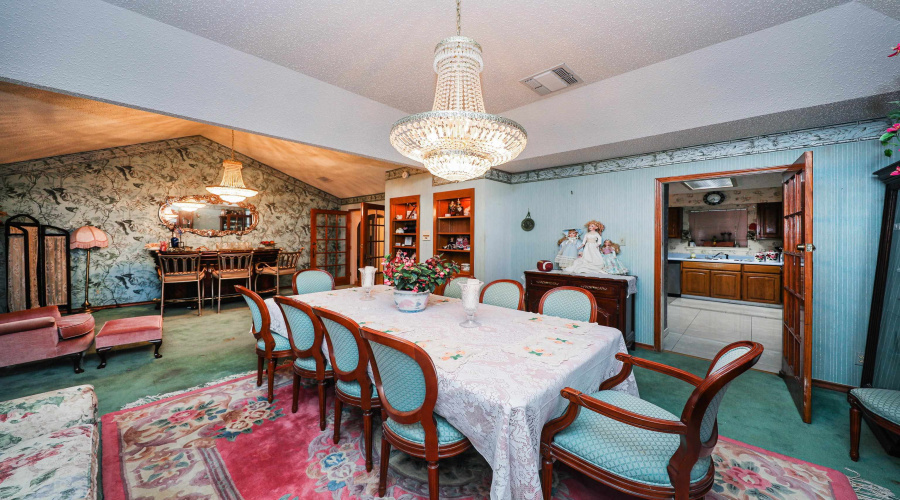 1518 Palmer Dr, Laredo, Texas 78045, 3 Bedrooms Bedrooms, 6 Rooms Rooms,3 BathroomsBathrooms,Residential,For Sale,1518 Palmer Dr,20260154