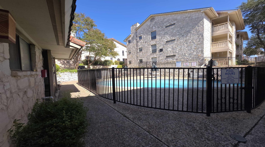 7738 Chambers Rd., San Antonio, Texas 78229, 2 Bedrooms Bedrooms, 4 Rooms Rooms,2 BathroomsBathrooms,Residential,For Rent,7738 Chambers Rd.,20260156