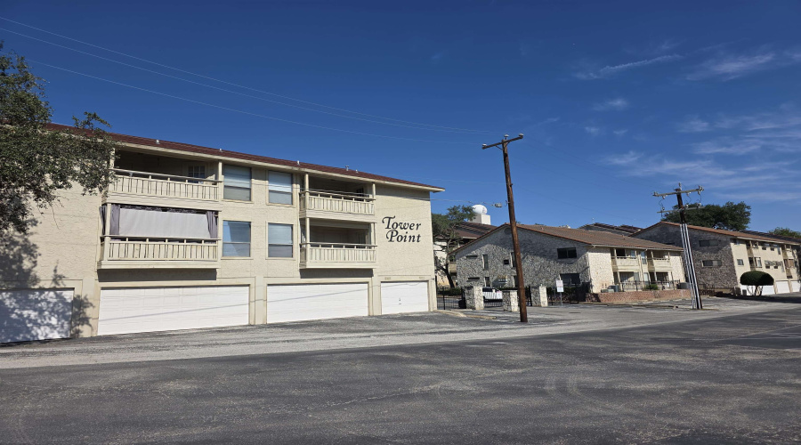 7738 Chambers Rd., San Antonio, Texas 78229, 2 Bedrooms Bedrooms, 4 Rooms Rooms,2 BathroomsBathrooms,Residential,For Rent,7738 Chambers Rd.,20260156