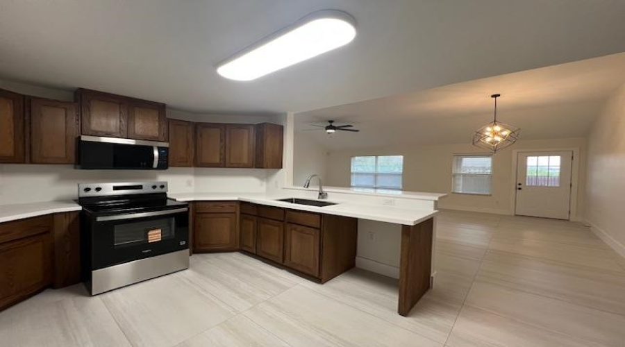 4717 Rocky Ledge Lp, Laredo, Texas 78041, 3 Bedrooms Bedrooms, 6 Rooms Rooms,2 BathroomsBathrooms,Residential,For Rent,4717 Rocky Ledge Lp,20260159