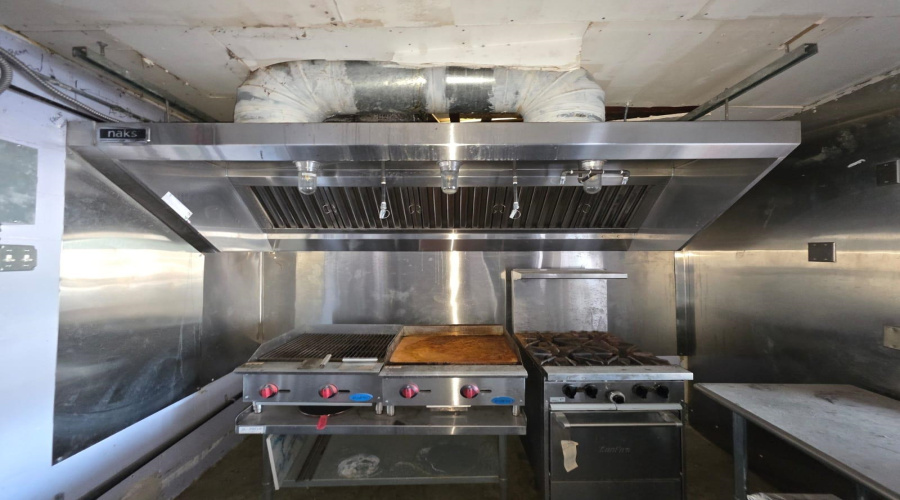 1855 Rigsby Ave., San Antonio, Texas 78210, ,2 BathroomsBathrooms,Commercial retail/office,For Rent,1855 Rigsby Ave.,20260157