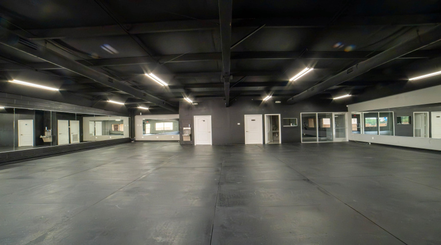 416 Shiloh Dr, Laredo, Texas 78045, 1 Room Rooms,1 BathroomBathrooms,Commercial retail/office,For Sale,416 Shiloh Dr,20260163