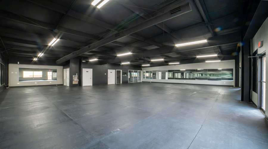 416 Shiloh Dr, Laredo, Texas 78045, 1 Room Rooms,1 BathroomBathrooms,Commercial retail/office,For Sale,416 Shiloh Dr,20260163