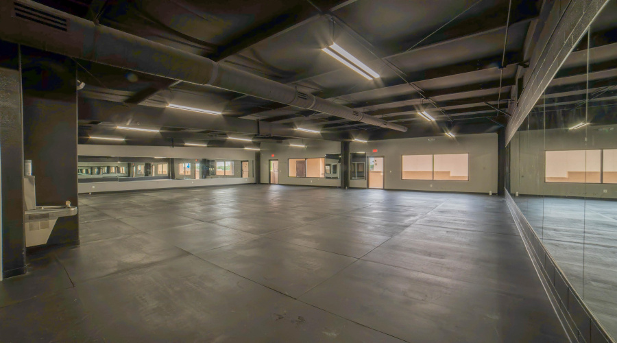 416 Shiloh Dr, Laredo, Texas 78045, 1 Room Rooms,1 BathroomBathrooms,Commercial retail/office,For Sale,416 Shiloh Dr,20260164