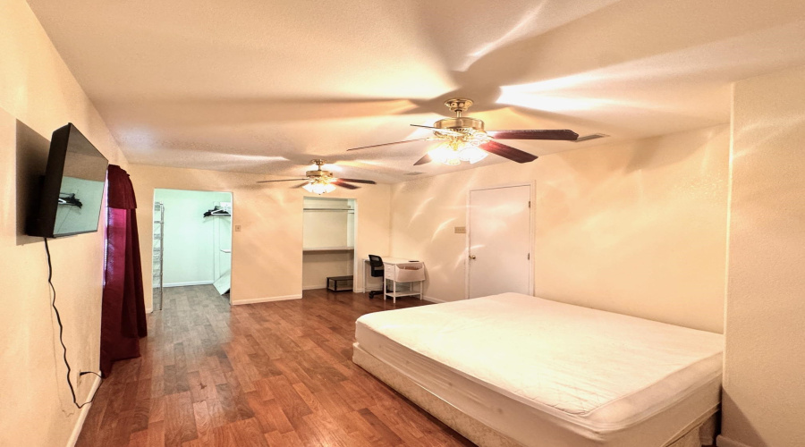 5116 Haynes Ave, LAREDO, Texas 78041, ,Multi-family,For Sale,5116 Haynes Ave,20260155