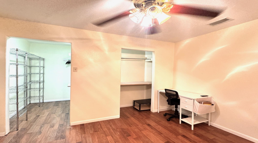 5116 Haynes Ave, LAREDO, Texas 78041, ,Multi-family,For Sale,5116 Haynes Ave,20260155