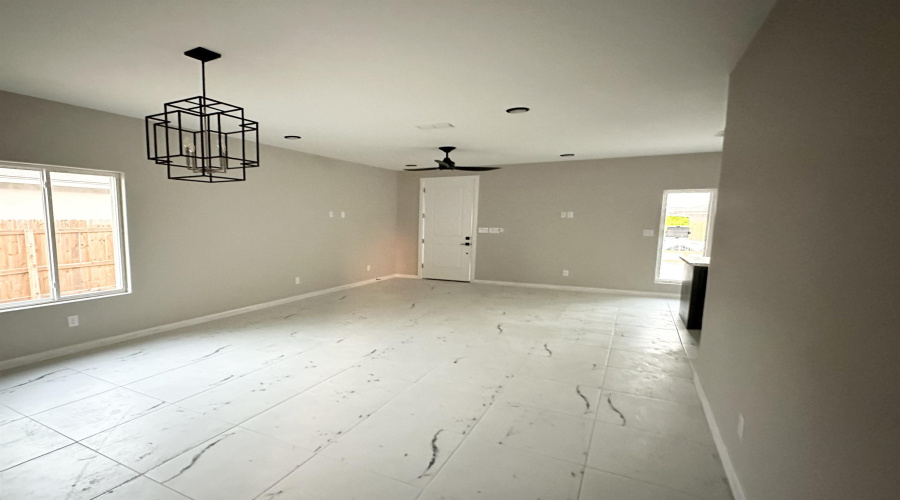 5316 Aceituno Dr., Laredo, Texas 78046, 3 Bedrooms Bedrooms, 5 Rooms Rooms,2 BathroomsBathrooms,Residential,For Sale,5316 Aceituno Dr.,20260161