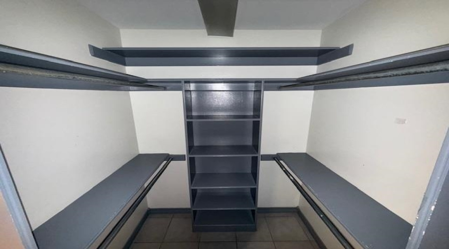 205 Martingale Ln, Laredo, Texas 78041, 3 Bedrooms Bedrooms, 5 Rooms Rooms,2 BathroomsBathrooms,Residential,For Sale,205 Martingale Ln,20260162