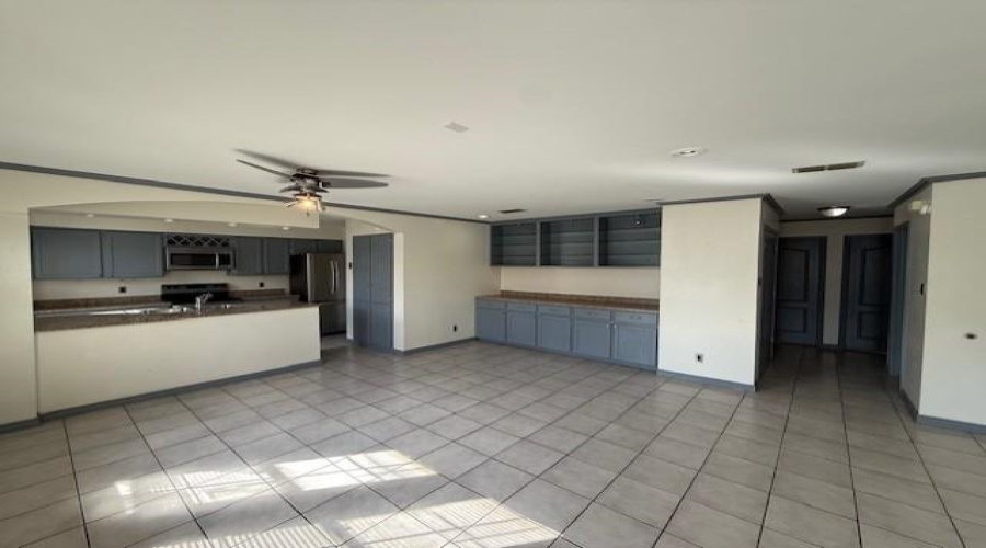 205 Martingale Ln, Laredo, Texas 78041, 3 Bedrooms Bedrooms, 5 Rooms Rooms,2 BathroomsBathrooms,Residential,For Sale,205 Martingale Ln,20260162