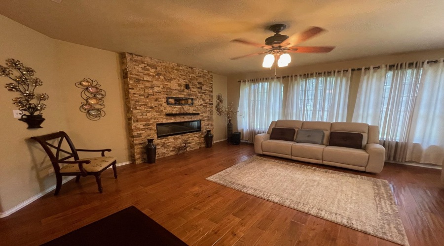 2631 Anejo Dr, laredo, Texas 78045, 3 Bedrooms Bedrooms, 7 Rooms Rooms,2 BathroomsBathrooms,Residential,For Sale,2631 Anejo Dr,20260165