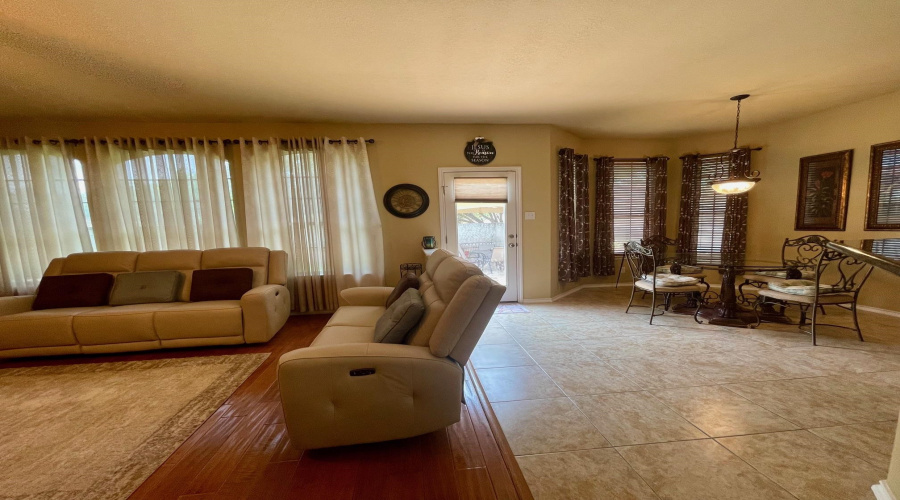 2631 Anejo Dr, laredo, Texas 78045, 3 Bedrooms Bedrooms, 7 Rooms Rooms,2 BathroomsBathrooms,Residential,For Sale,2631 Anejo Dr,20260165