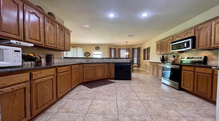 2631 Anejo Dr, laredo, Texas 78045, 3 Bedrooms Bedrooms, 7 Rooms Rooms,2 BathroomsBathrooms,Residential,For Sale,2631 Anejo Dr,20260165