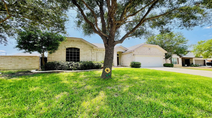 2631 Anejo Dr, laredo, Texas 78045, 3 Bedrooms Bedrooms, 7 Rooms Rooms,2 BathroomsBathrooms,Residential,For Sale,2631 Anejo Dr,20260165