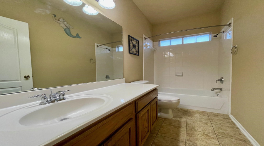 2631 Anejo Dr, laredo, Texas 78045, 3 Bedrooms Bedrooms, 7 Rooms Rooms,2 BathroomsBathrooms,Residential,For Sale,2631 Anejo Dr,20260165