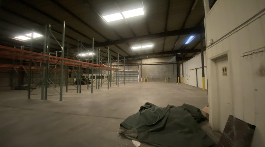 9330 San Mateo Dr, LAREDO, Texas 78045, 1 Bedroom Bedrooms, 21 Rooms Rooms,3 BathroomsBathrooms,Commercial/industrial,For Sale,9330 San Mateo Dr,20260175