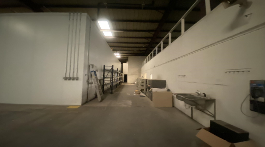 9330 San Mateo Dr, LAREDO, Texas 78045, 1 Bedroom Bedrooms, 21 Rooms Rooms,3 BathroomsBathrooms,Commercial/industrial,For Sale,9330 San Mateo Dr,20260175