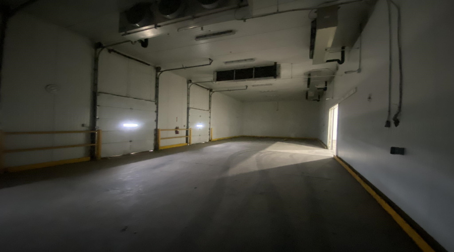 9330 San Mateo Dr, LAREDO, Texas 78045, 1 Bedroom Bedrooms, 21 Rooms Rooms,3 BathroomsBathrooms,Commercial/industrial,For Sale,9330 San Mateo Dr,20260175