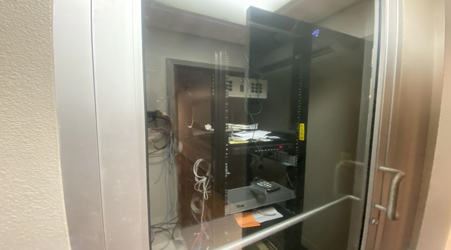 9330 San Mateo Dr, LAREDO, Texas 78045, 1 Bedroom Bedrooms, 21 Rooms Rooms,3 BathroomsBathrooms,Commercial/industrial,For Sale,9330 San Mateo Dr,20260175