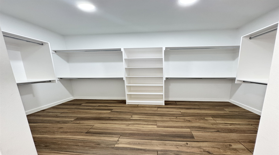 5005 Nispero Ln, Laredo, Texas 78046, 2 Bedrooms Bedrooms, 7 Rooms Rooms,2 BathroomsBathrooms,Residential,For Rent,5005 Nispero Ln,20260168