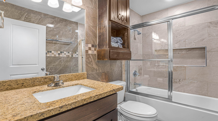 930 La Rosita, Laredo, Texas 78046, 4 Bedrooms Bedrooms, 6 Rooms Rooms,2 BathroomsBathrooms,Residential,For Sale,930 La Rosita,20260176