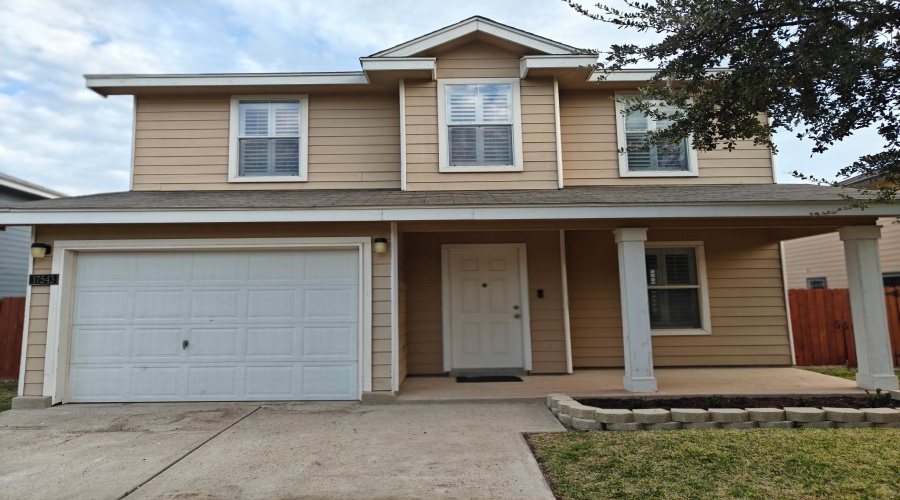 17543 College Port Dr, Laredo, Texas 78045, 5 Bedrooms Bedrooms, 7 Rooms Rooms,3 BathroomsBathrooms,Residential,For Sale,17543 College Port Dr,20260180