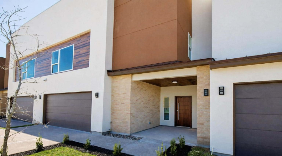 9653 McPherson Rd, Laredo, Texas 78045, 3 Bedrooms Bedrooms, 7 Rooms Rooms,2 BathroomsBathrooms,Residential,For Rent,9653 McPherson Rd,20260183