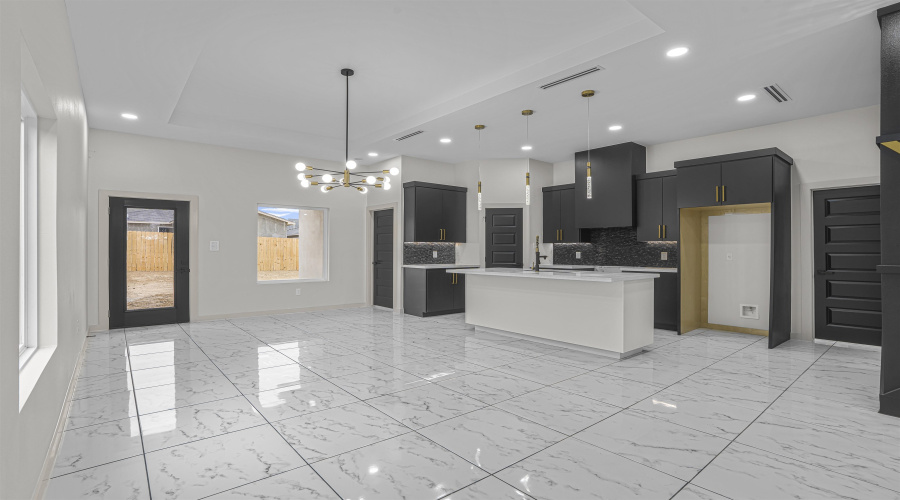 2914 Coventry Dr., LAREDO, Texas 78046, 3 Bedrooms Bedrooms, 5 Rooms Rooms,2 BathroomsBathrooms,Residential,For Sale,2914 Coventry Dr.,20260185