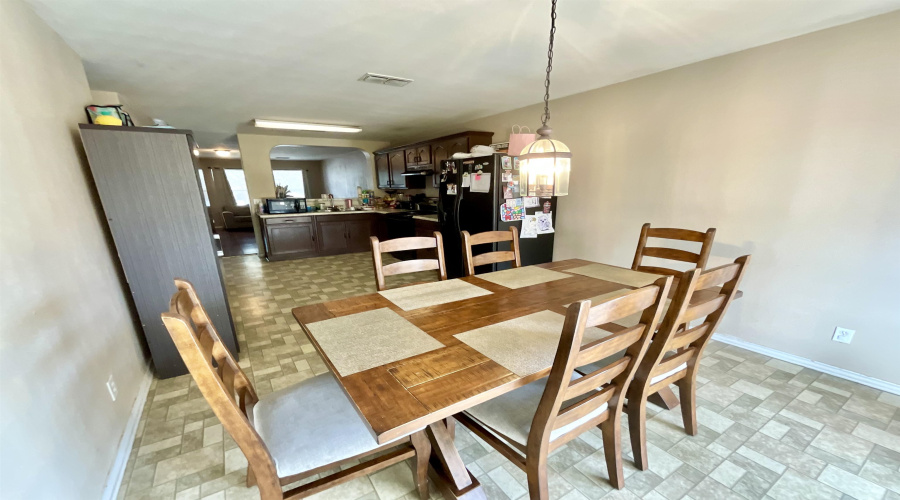 17417 College Port Dr, Laredo, Texas 78045, 5 Bedrooms Bedrooms, 8 Rooms Rooms,2 BathroomsBathrooms,Residential,For Sale,17417 College Port Dr,20260187