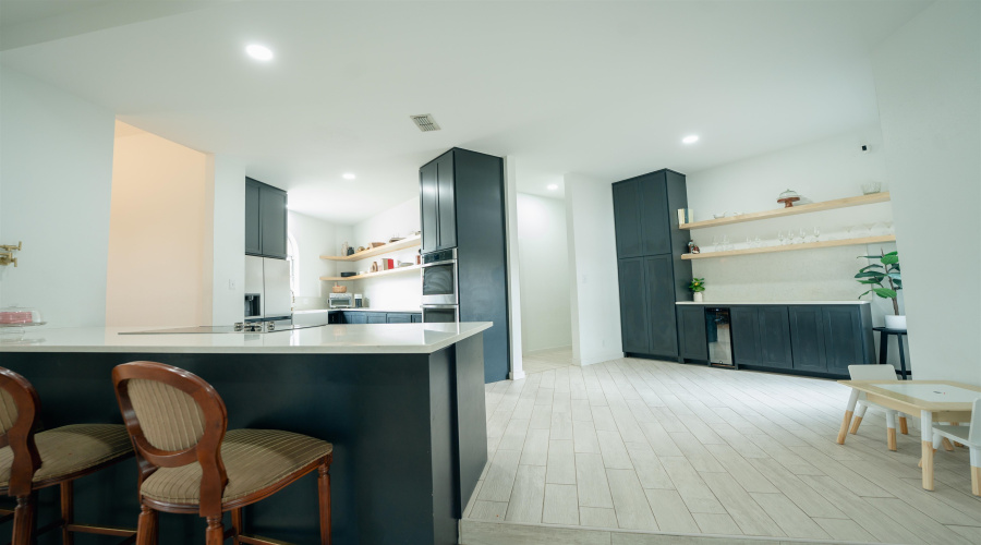 1502 White Tail Ln, Laredo, Texas 78043, 3 Bedrooms Bedrooms, 7 Rooms Rooms,2 BathroomsBathrooms,Residential,For Sale,1502 White Tail Ln,20260191