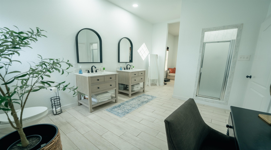 1502 White Tail Ln, Laredo, Texas 78043, 3 Bedrooms Bedrooms, 7 Rooms Rooms,2 BathroomsBathrooms,Residential,For Sale,1502 White Tail Ln,20260191