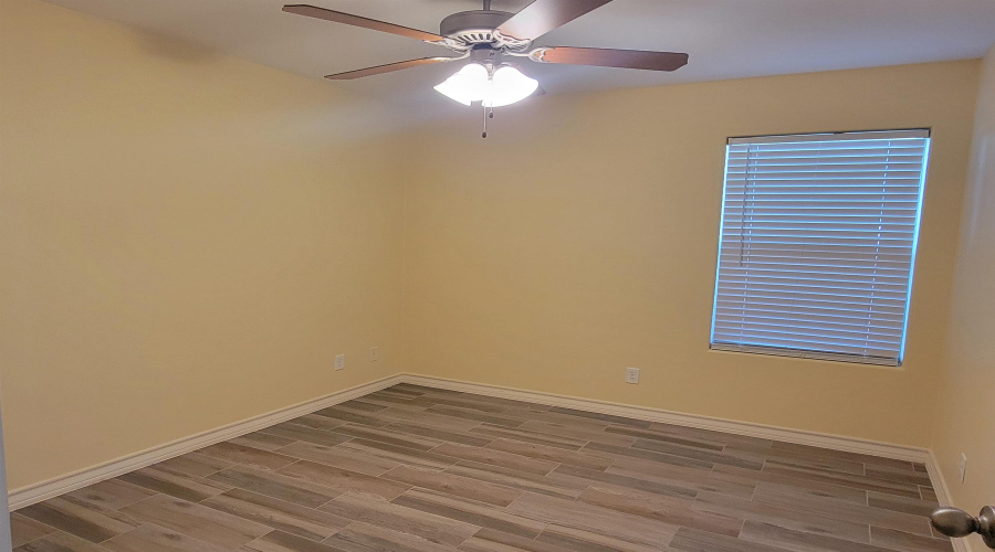 3517 Celso Cavazos Rd., Laredo, Texas 78046, 3 Bedrooms Bedrooms, 6 Rooms Rooms,2 BathroomsBathrooms,Residential,For Sale,3517 Celso Cavazos Rd.,20260198