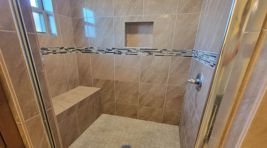 3517 Celso Cavazos Rd., Laredo, Texas 78046, 3 Bedrooms Bedrooms, 6 Rooms Rooms,2 BathroomsBathrooms,Residential,For Sale,3517 Celso Cavazos Rd.,20260198