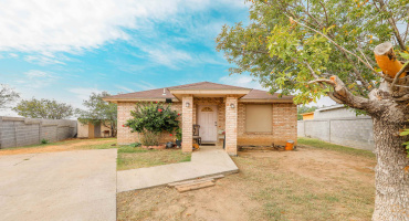 422 Rienda Dr, Laredo, Texas 78045-5107, 3 Bedrooms Bedrooms, 5 Rooms Rooms,2 BathroomsBathrooms,Residential,For Sale,422 Rienda Dr,20260200