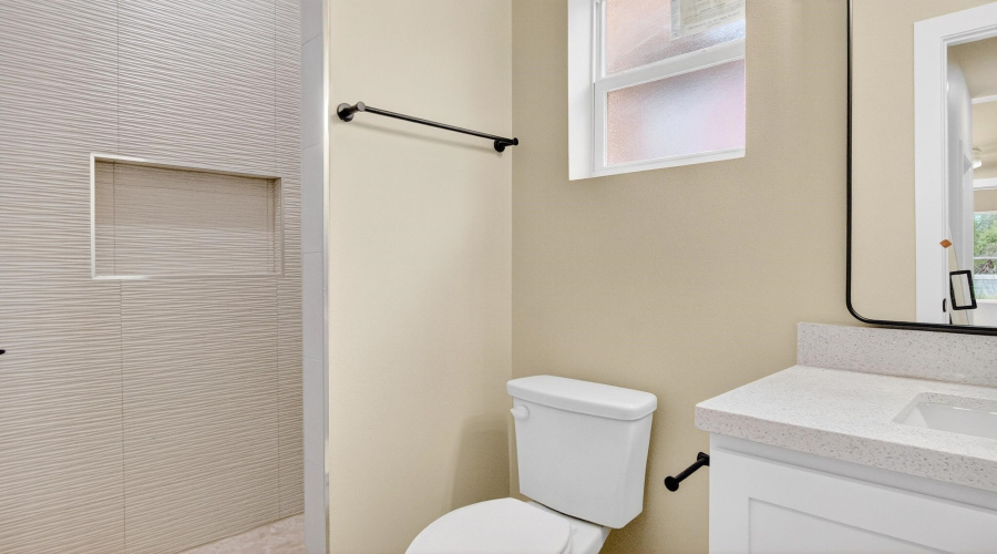 2410 Durazno Ct., Laredo, Texas 78046-8009, 4 Bedrooms Bedrooms, 6 Rooms Rooms,2 BathroomsBathrooms,Residential,For Sale,2410 Durazno Ct.,20260203