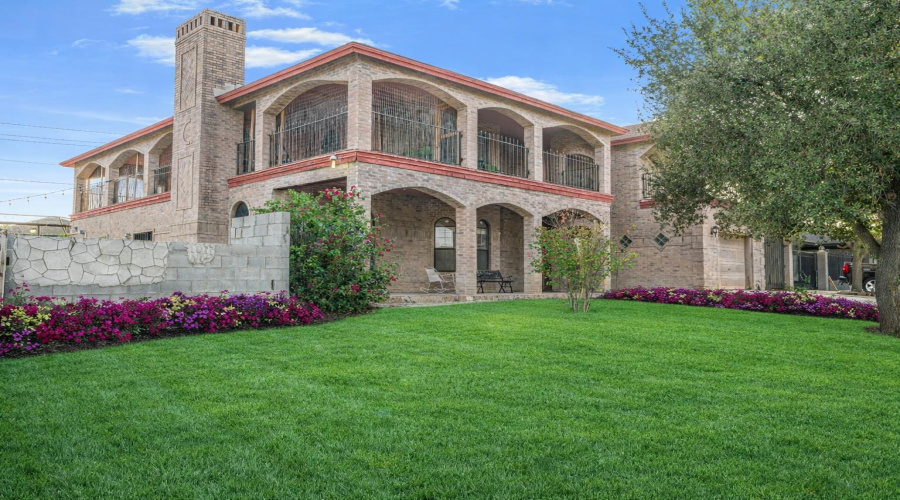 4213 Morelia Dr, Laredo, Texas 78046, 8 Bedrooms Bedrooms, 13 Rooms Rooms,4 BathroomsBathrooms,Residential,For Sale,4213 Morelia Dr,20260210