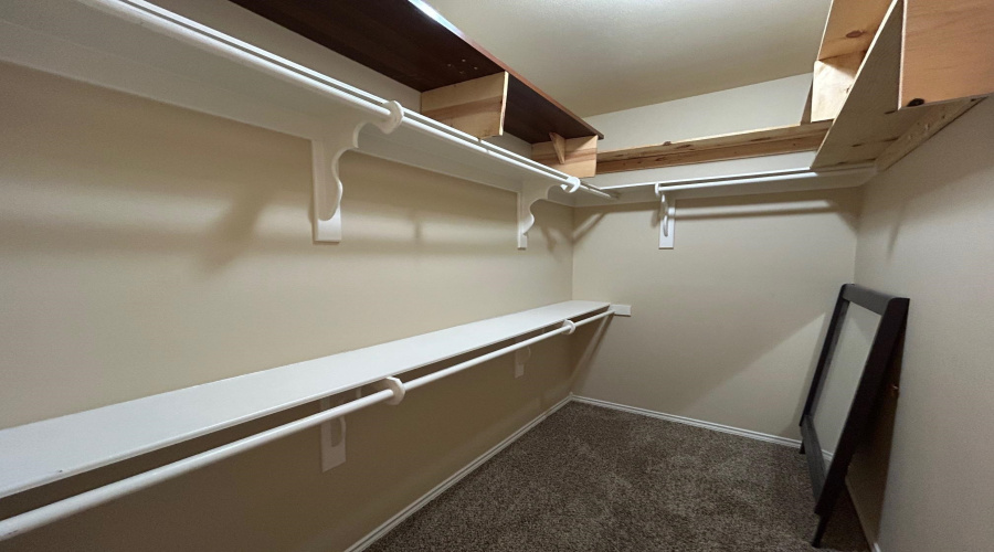 5012 Lost Hills Trail, Laredo, Texas 78041, 3 Bedrooms Bedrooms, 6 Rooms Rooms,2 BathroomsBathrooms,Residential,For Rent,5012 Lost Hills Trail,20260211