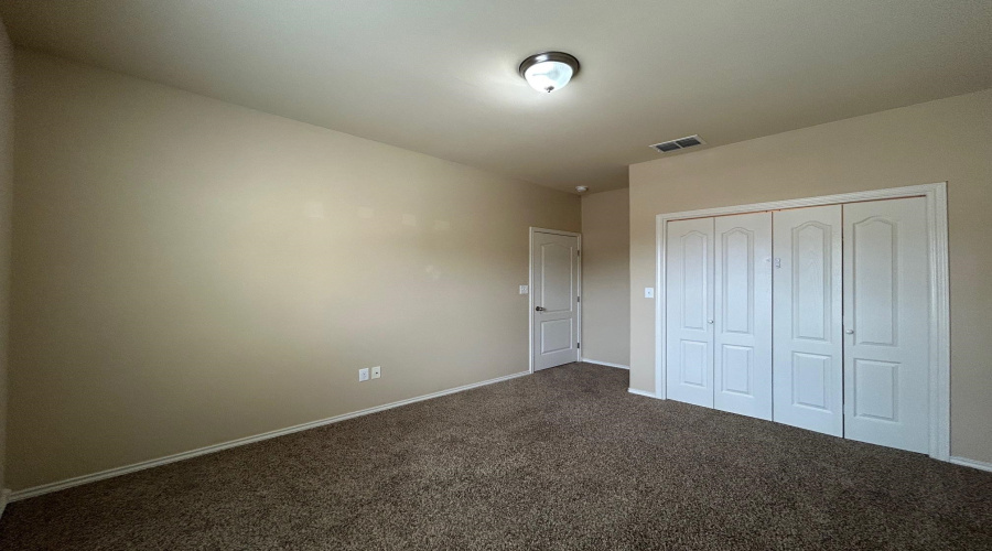 5012 Lost Hills Trail, Laredo, Texas 78041, 3 Bedrooms Bedrooms, 6 Rooms Rooms,2 BathroomsBathrooms,Residential,For Rent,5012 Lost Hills Trail,20260211