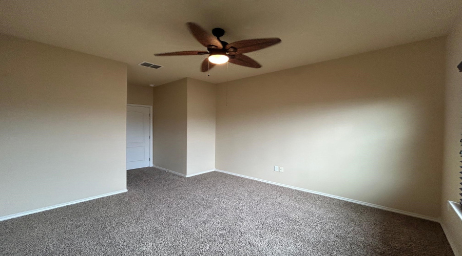 5012 Lost Hills Trail, Laredo, Texas 78041, 3 Bedrooms Bedrooms, 6 Rooms Rooms,2 BathroomsBathrooms,Residential,For Rent,5012 Lost Hills Trail,20260211