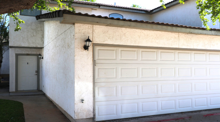 100 W Village Blvd, Laredo, Texas 78041, 2 Bedrooms Bedrooms, 5 Rooms Rooms,2 BathroomsBathrooms,Residential,For Rent,100 W Village Blvd,20260213