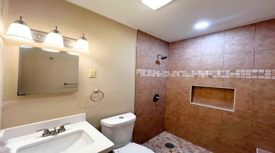 2116 Garfield St, LAREDO, Texas 78043, 2 Bedrooms Bedrooms, 4 Rooms Rooms,2 BathroomsBathrooms,Residential,For Sale,2116 Garfield St,20260216